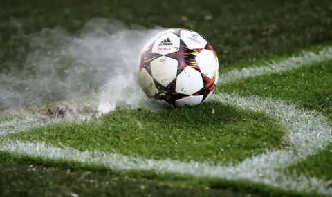 Скандал в Италия: агресия срещу семейството на 16-годишна съдийка след дузпа в женски мач - 1