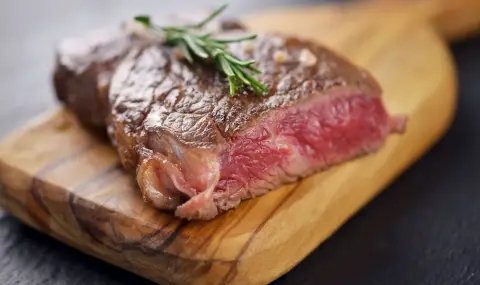 Хирург описа рисковете при консумация на недопечени меса - 1