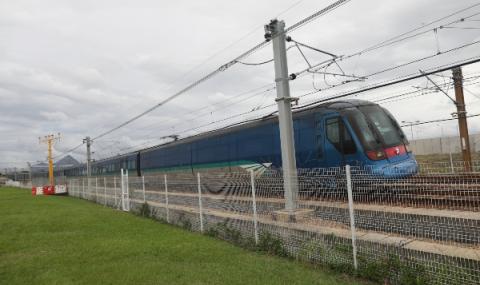 Китай пуска нов скоростен влак - 1