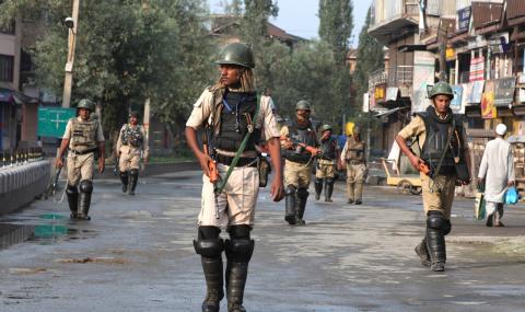 Над 500 души са задържани в Кашмир - 1