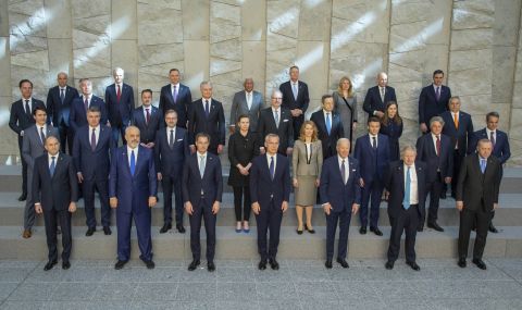 Радев настоява за изтребители втора ръка - 1