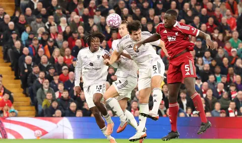 Футболният свят коментира разпалено спорна ситуация от мача Ливърпул – Манчестър Юнайтед - ВИДЕО - 1