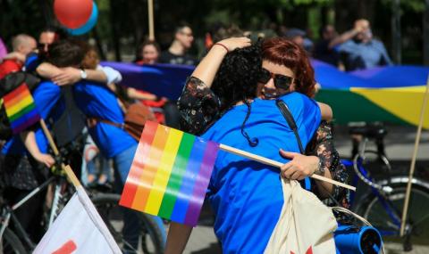 64% от американците подкрепят еднополовите бракове - 1