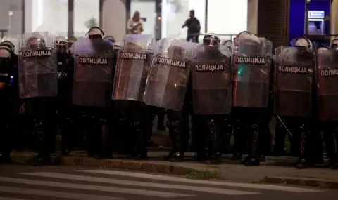 Голям митинг в Сърбия срещу блокадите: Над 150 000 души излязоха по улиците - 1