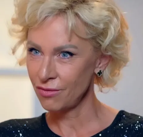 Нана Гладуиш с разтърсваща изповед пред Мон Дьо (ВИДЕО) - 1