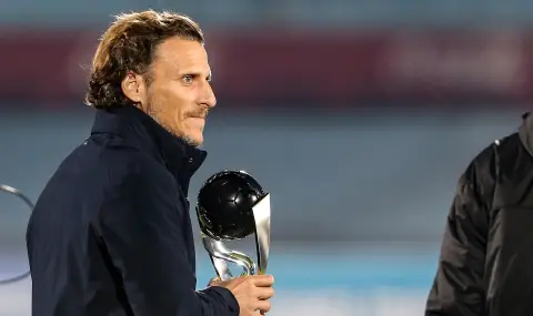 Диего Форлан е в болница след тежък инцидент по време на мач - 1