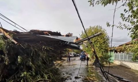 Силна буря удари Североизточна България - 1