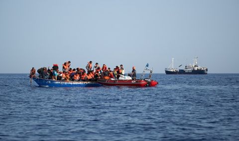 Криза в морето! Повече от 600 мигранти са спасени за 48 часа от либийската брегова охрана - 1