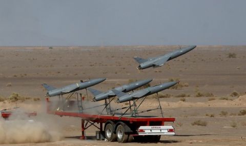 Иран представи нов дрон камикадзе, който може да поразява мишени в Израел  - 1
