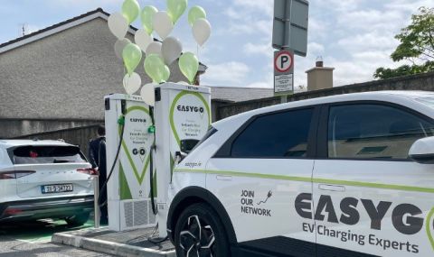 Ирландия заменя телефонните кабинки със станции за зареждане - 1