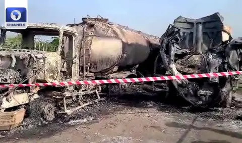 At least 48 killed in collision between truck and tanker in Nigeria  - 1