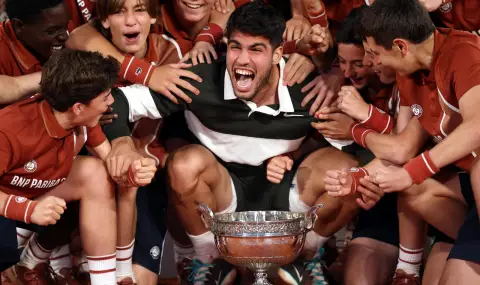 Карлос Алкарас покори "Ролан Гарос" след драматичен обрат срещу Яник Синер - 1