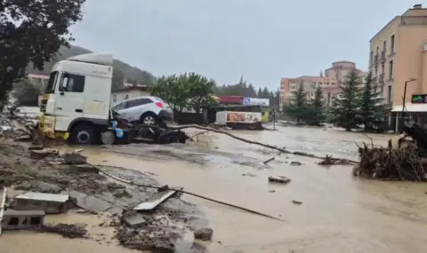 Остава в сила бедствено положение в общините Несебър и Царево, проходът "Петрохан" още е затворен - 1