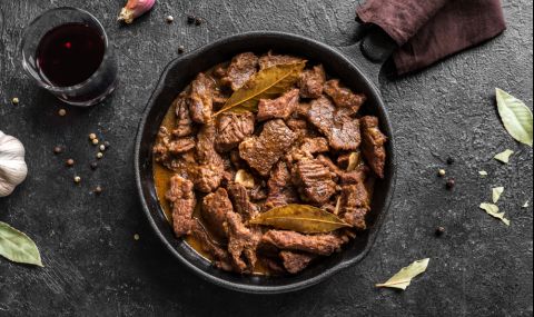 Рецепта на деня: Три вида свинско месо с традиционни подправки - 1