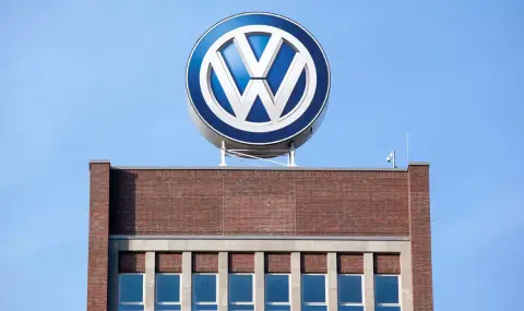 Тежки времена: VW намалява заплатите на своите служители - 1