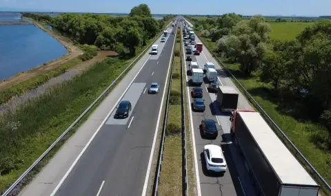 Ограничават движението на камиони над 20 тона в 14 области на страната заради очакваните високи температури  - 1