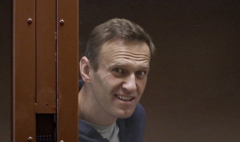 Навални към съдийката по делото му: Върни се в училище! - 1