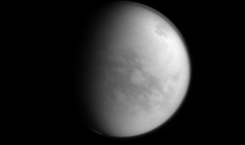 Откриха пълни с течност каньони на спътник на Сатурн - 1
