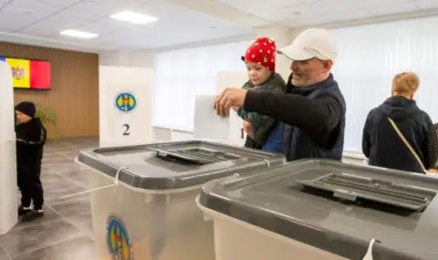 Вотът в Молдова: Управляващата Партия на действието и солидарността спечели убедително с 49,7% от гласовете - 1