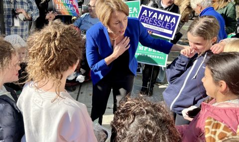 Открита лесбийка стана губернатор на Масачузетс - 1