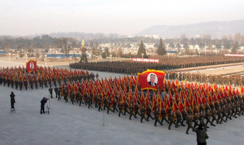 КНДР отбеляза втората годишнина от смъртта на Ким Чен-ир - 1