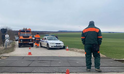 Вижте СНИМКИ от тежката катастрофа на жп прелеза край Горна Оряховица - 1