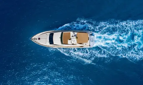 Четири яхти изгоряха в Пирея - 1