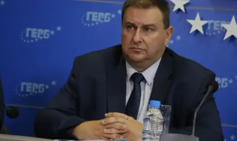 Емил Радев: Възможна е терористична заплаха, трябва да отсяваме мигрантите