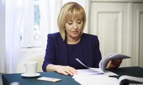 Manolova: The government should withdraw the draft law on water supply and sanitation with a water meter fee  - 1