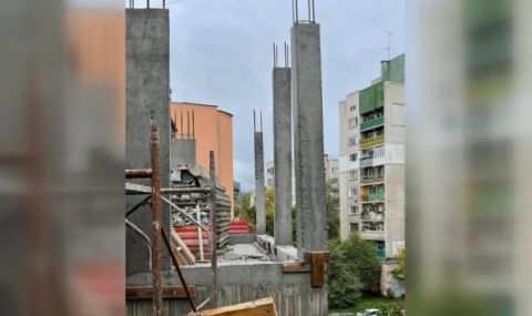И това го има! Крива колона в нова сграда в София - 1