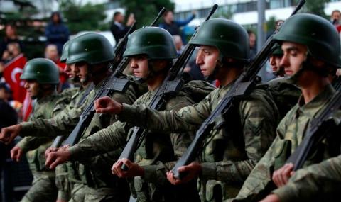 Стотици турски военни отровени от храна - 1