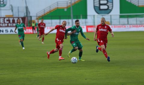 Берое преговаря за трима от ЦСКА - 1