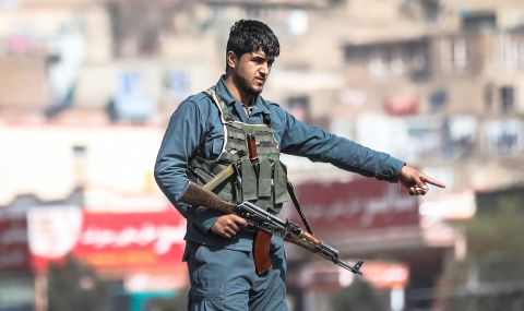 Афганистан: Стотици загинали при рязко увеличение на насилието - 1