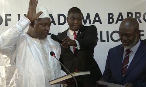 Гамбия с двама президенти - 1