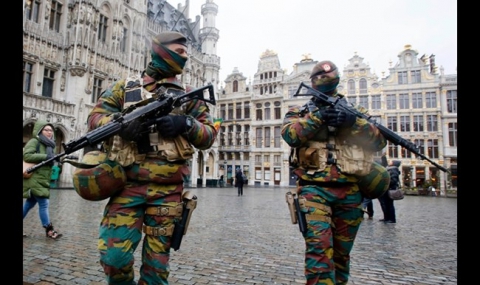 Властите евакуираха Голямата джамия в Брюксел - 1