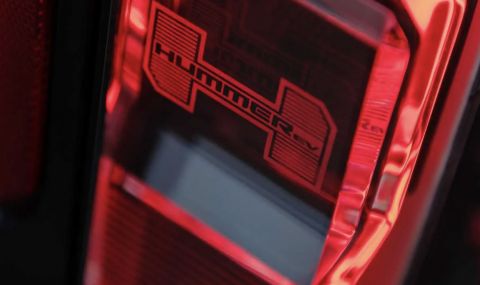 Над 12 хиляди лева струват стоповете на електрическия Hummer  - 1