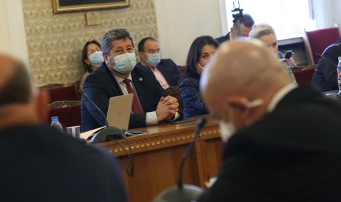 Гешев покани Надежда Йорданова и Христо Иванов на дебат - 1