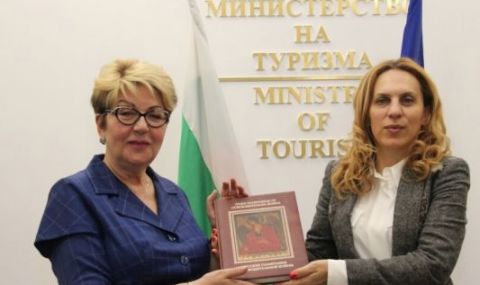 Министър Николова се срещна с руския посланик - 1