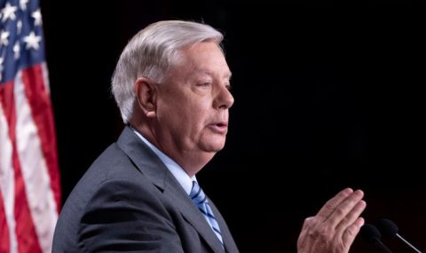 Препоръчаха повдигане на обвинения срещу сенатора републиканец Линдзи Греъм и други съюзници на Тръмп - 1