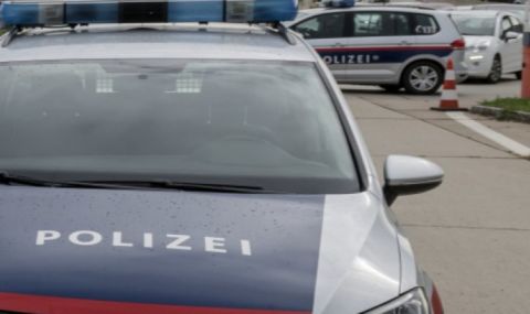 Австрия залови трафикант на мигранти, свързан с трагичния инцидент край Италия - 1