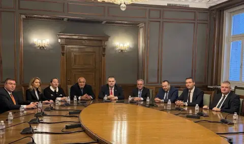 ГЕРБ и ДПС- Ново начало се разбраха за пълен мандат на кабинета. Пеевски не иска министри - 1