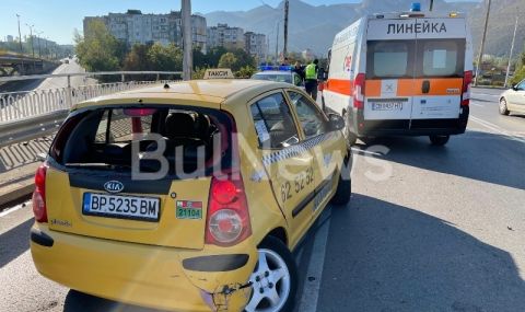 Катастрофира най-известният таксиджия във Враца  - 1