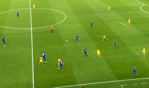 Левски отново е на върха след победа срещу Ботев Пд - 1