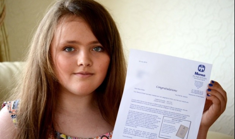 12-годишна англичанка с по-високо IQ от Айнщайн и Хокинг - 1