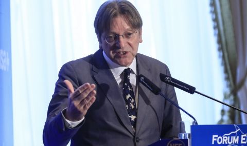  Ги Верховстат: Руската агресия в Украйна ще доведе до нов световен ред - 1