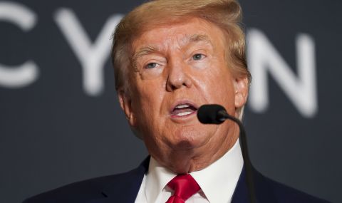 Тръмп заяви, че резиденцията му във Флорида е била обискирана от агенти на ФБР - 1