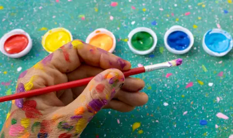 13 август - Международен ден на левичарите - 1