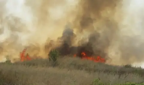 Заради пожар е затворен пътят София - Варна - 1