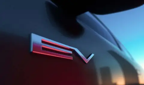 Mitsubishi подготвя още един модел на базата на Renault - 1