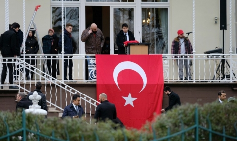 Швейцарците също се противопоставиха на турските митинги - 1
